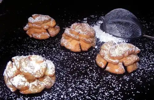 Przepis na róże karnawałowe