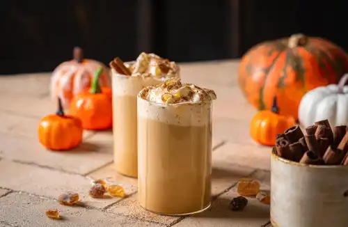 Domowa Pumpkin Spice Latte – Jesienna Kawa Dyniowa w 5 Krokach