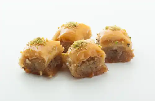 Baklawa: Tajemnica Orientu w Każdym Kęsie