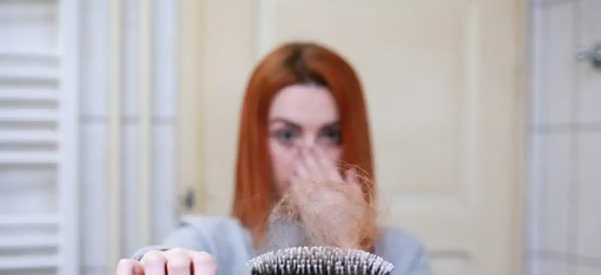 Sposoby na wypadające włosy