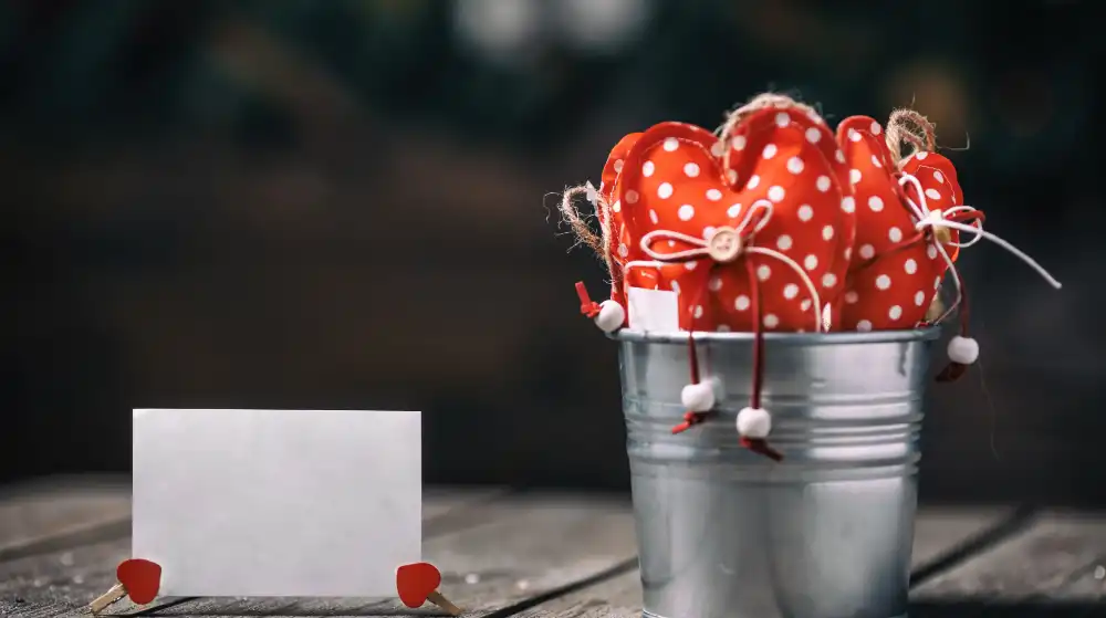 Pomysły na Walentynki dla Bliskich – Inspiracje na Prezent