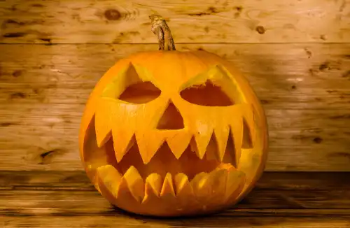 Pomysły na Dekoracje z Dyni na Halloween