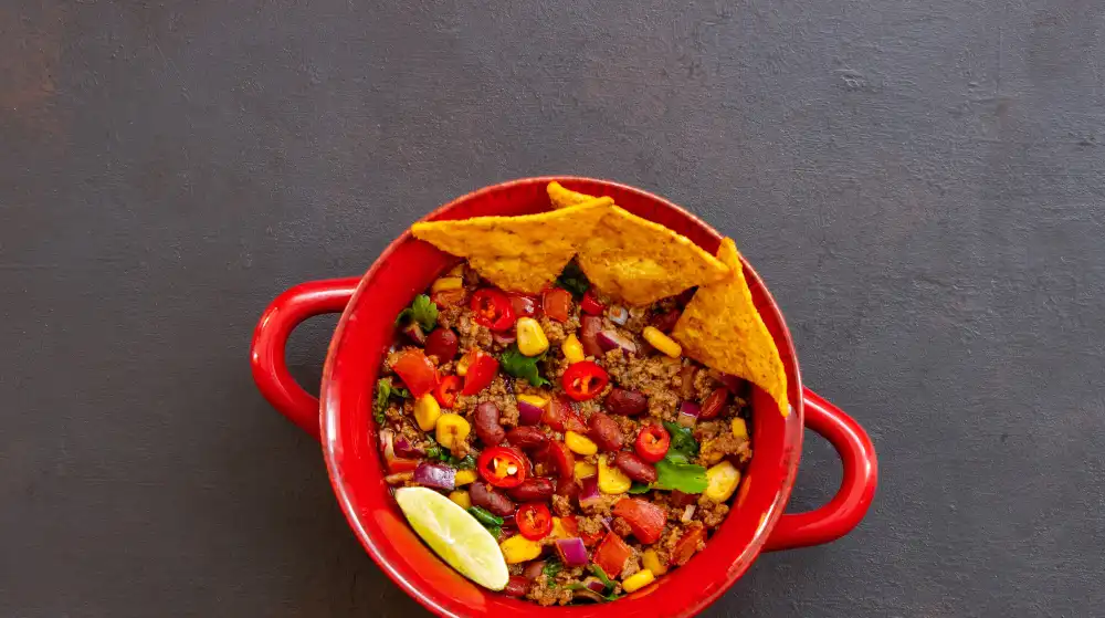 Gorzkie Zimowe Dni? Rozgrzej się Chili con Carne - Idealne Danie dla Rodzin