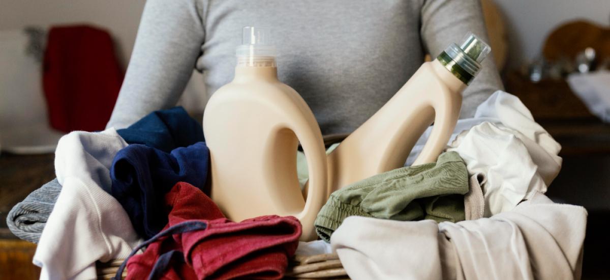 Perfumy do Prania vs. Płyn do Płukania – Różnice i Zastosowanie